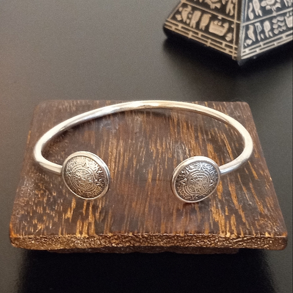 Sterling Aztec calender cuff - Picture 6 of 15